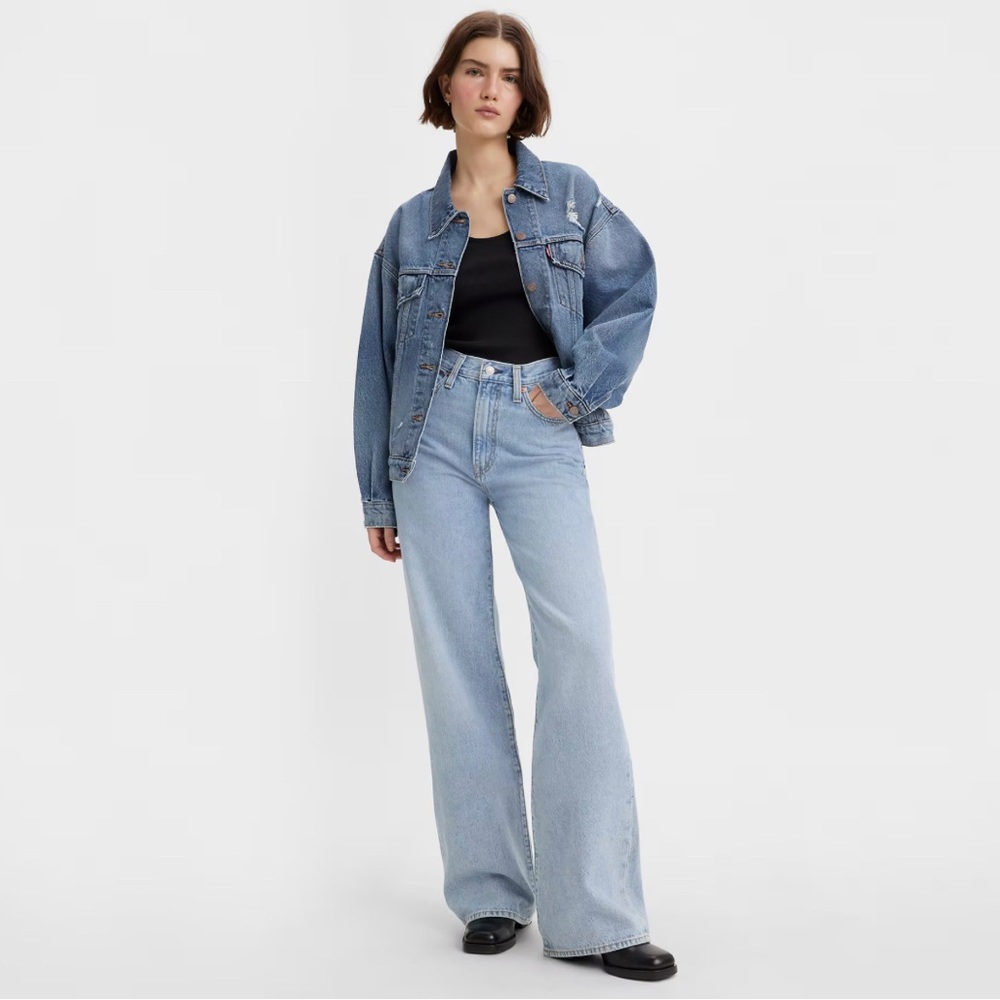Levi’s, Ribcage Wide Leg Women’s Jeans in Far and Wide - Light Wash, 26 x 31